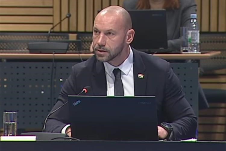 Slika /slike/00 MINISTAR HABIJAN/Vlada 17-12-25.jpg